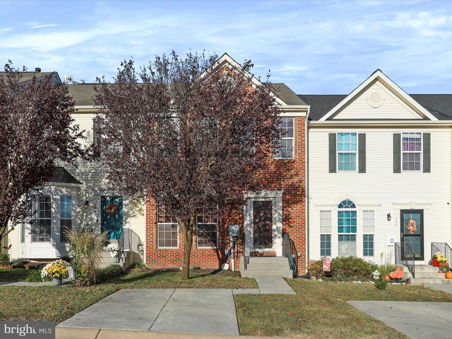 187 OXBOW DR, STRASBURG, Virginia 22657, 3 Bedrooms Bedrooms, ,3 BathroomsBathrooms,Residential,For sale,187 OXBOW DR,VASH2012800 MLS # VASH2012800
