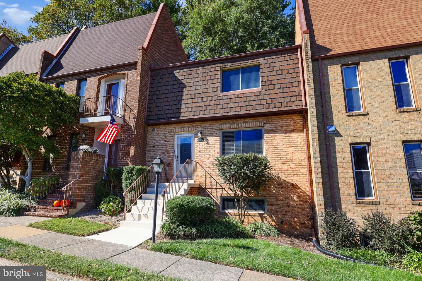 1724 CY CT, VIENNA, Virginia 22182, 4 Bedrooms Bedrooms, ,3 BathroomsBathrooms,Residential,For sale,1724 CY CT,VAFX2274898 MLS # VAFX2274898