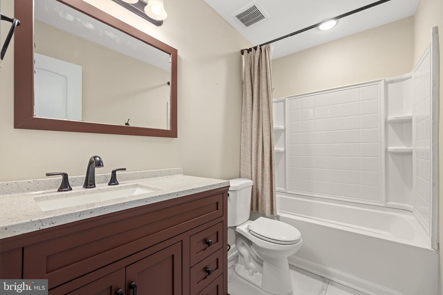 1724 CY CT, VIENNA, Virginia 22182, 4 Bedrooms Bedrooms, ,3 BathroomsBathrooms,Residential,For sale,1724 CY CT,VAFX2274898 MLS # VAFX2274898