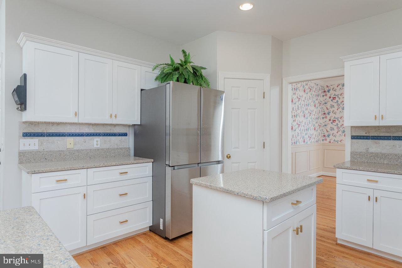 1880 COLLEGE AVE, HARRISONBURG, Virginia 22802, 7 Bedrooms Bedrooms, ,5 BathroomsBathrooms,Residential,For sale,1880 COLLEGE AVE,VAHC2000504 MLS # VAHC2000504