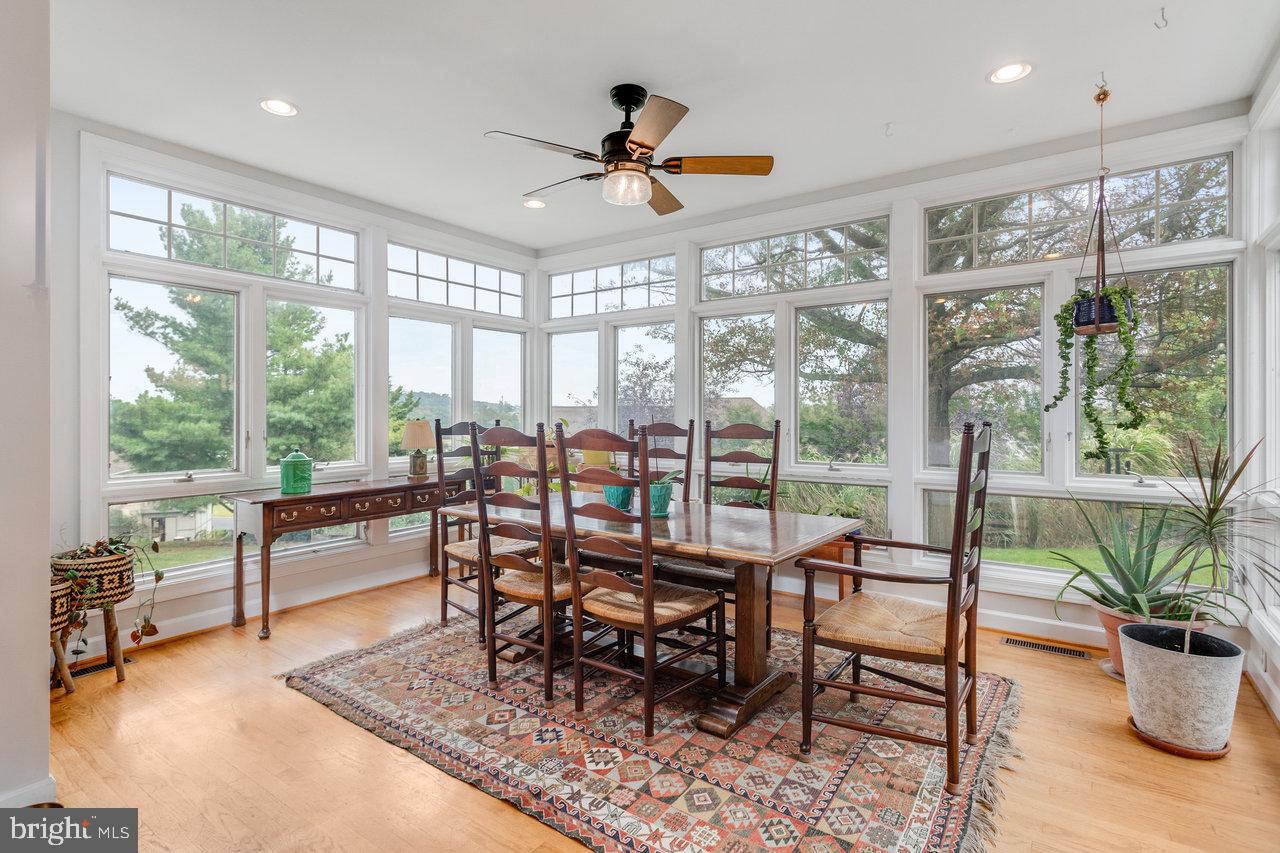 1880 COLLEGE AVE, HARRISONBURG, Virginia 22802, 7 Bedrooms Bedrooms, ,5 BathroomsBathrooms,Residential,For sale,1880 COLLEGE AVE,VAHC2000504 MLS # VAHC2000504