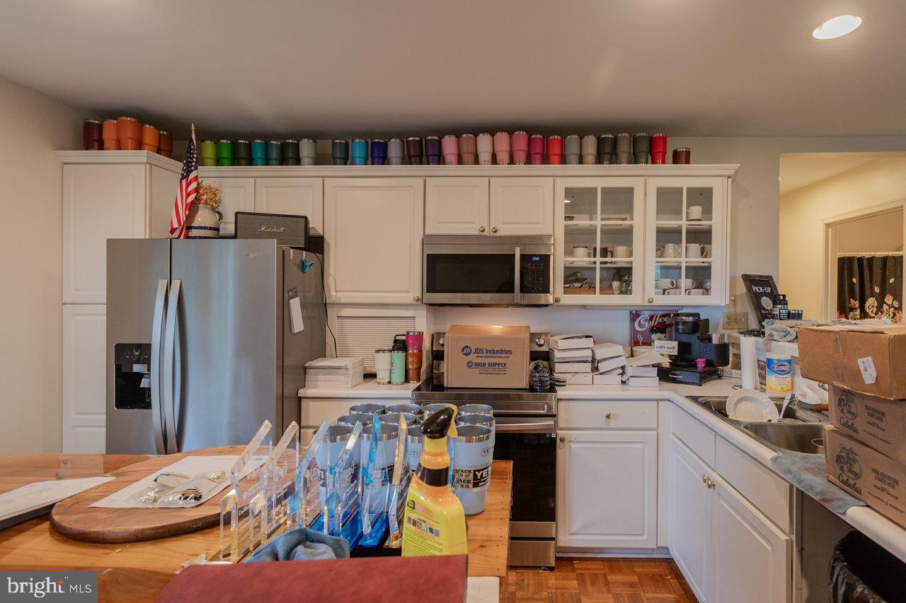 1880 COLLEGE AVE, HARRISONBURG, Virginia 22802, 7 Bedrooms Bedrooms, ,5 BathroomsBathrooms,Residential,For sale,1880 COLLEGE AVE,VAHC2000504 MLS # VAHC2000504