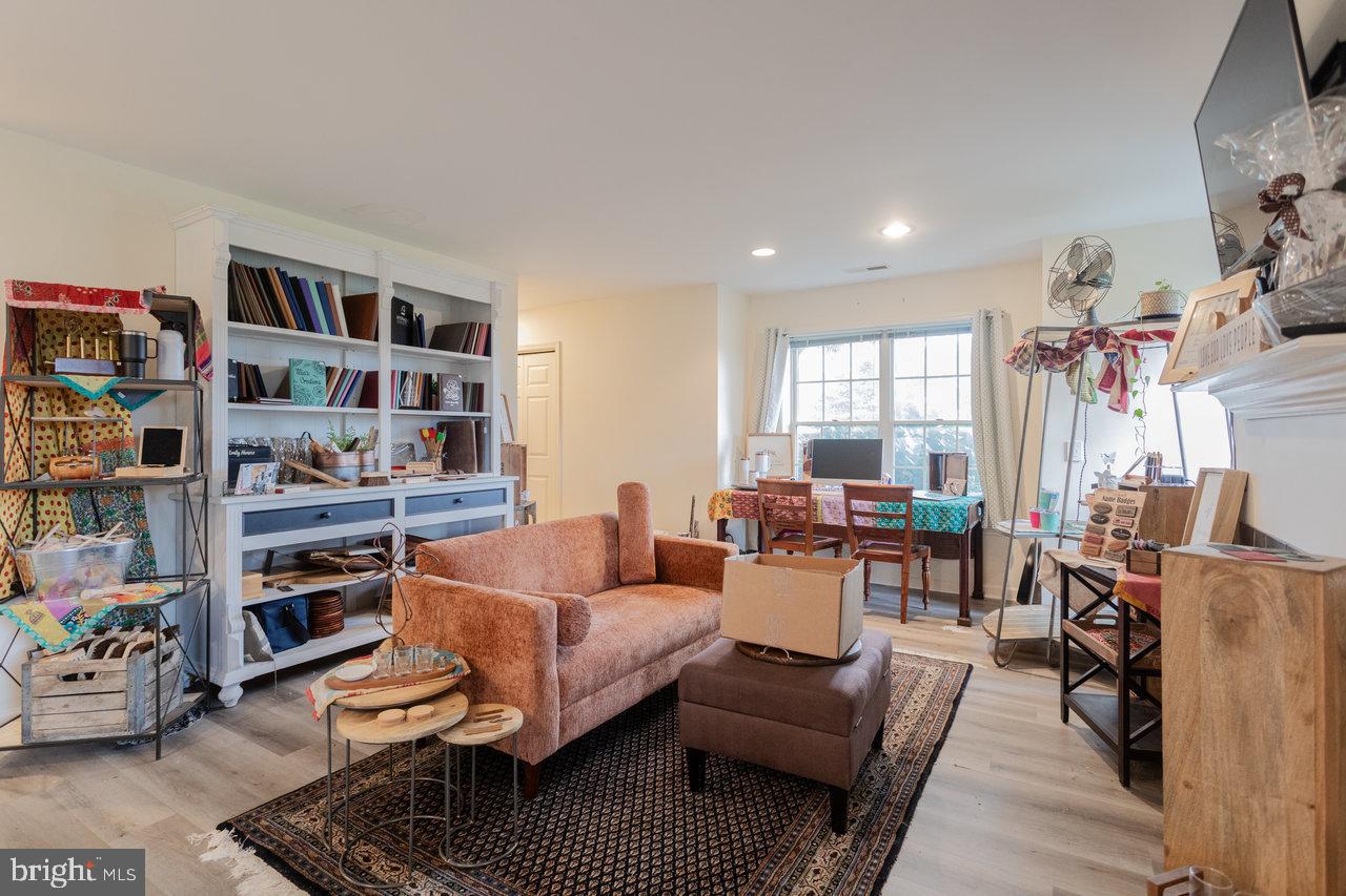 1880 COLLEGE AVE, HARRISONBURG, Virginia 22802, 7 Bedrooms Bedrooms, ,5 BathroomsBathrooms,Residential,For sale,1880 COLLEGE AVE,VAHC2000504 MLS # VAHC2000504