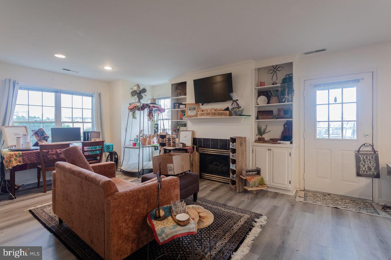 1880 COLLEGE AVE, HARRISONBURG, Virginia 22802, 7 Bedrooms Bedrooms, ,5 BathroomsBathrooms,Residential,For sale,1880 COLLEGE AVE,VAHC2000504 MLS # VAHC2000504