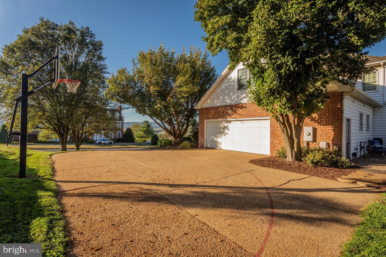 1880 COLLEGE AVE, HARRISONBURG, Virginia 22802, 7 Bedrooms Bedrooms, ,5 BathroomsBathrooms,Residential,For sale,1880 COLLEGE AVE,VAHC2000504 MLS # VAHC2000504