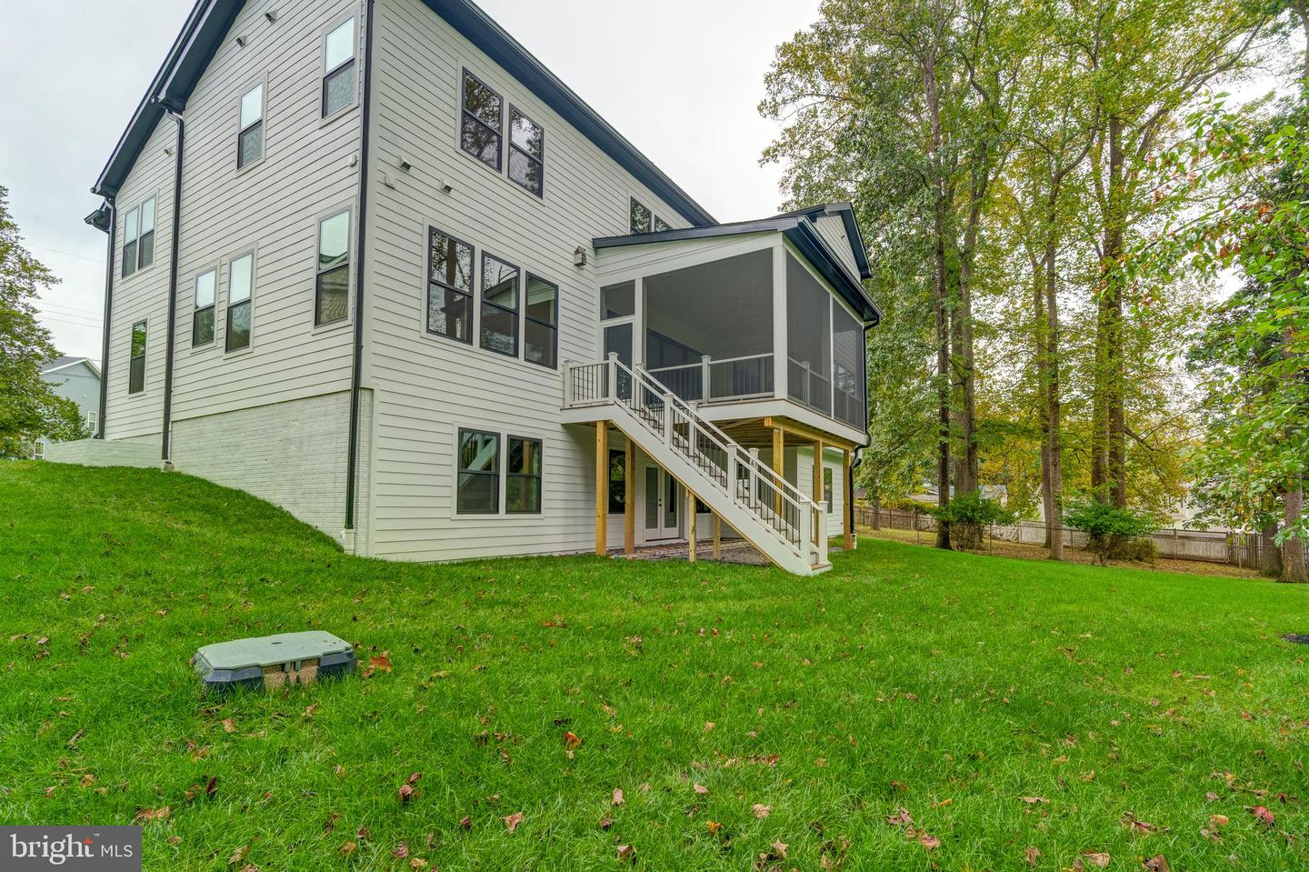 913 SYMPHONY CIR SW, VIENNA, Virginia 22180, 6 Bedrooms Bedrooms, ,6 BathroomsBathrooms,Residential,For sale,913 SYMPHONY CIR SW,VAFX2274904 MLS # VAFX2274904
