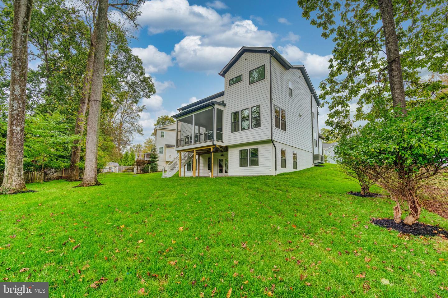 913 SYMPHONY CIR SW, VIENNA, Virginia 22180, 6 Bedrooms Bedrooms, ,6 BathroomsBathrooms,Residential,For sale,913 SYMPHONY CIR SW,VAFX2274904 MLS # VAFX2274904