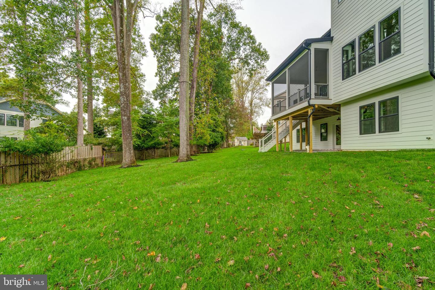913 SYMPHONY CIR SW, VIENNA, Virginia 22180, 6 Bedrooms Bedrooms, ,6 BathroomsBathrooms,Residential,For sale,913 SYMPHONY CIR SW,VAFX2274904 MLS # VAFX2274904