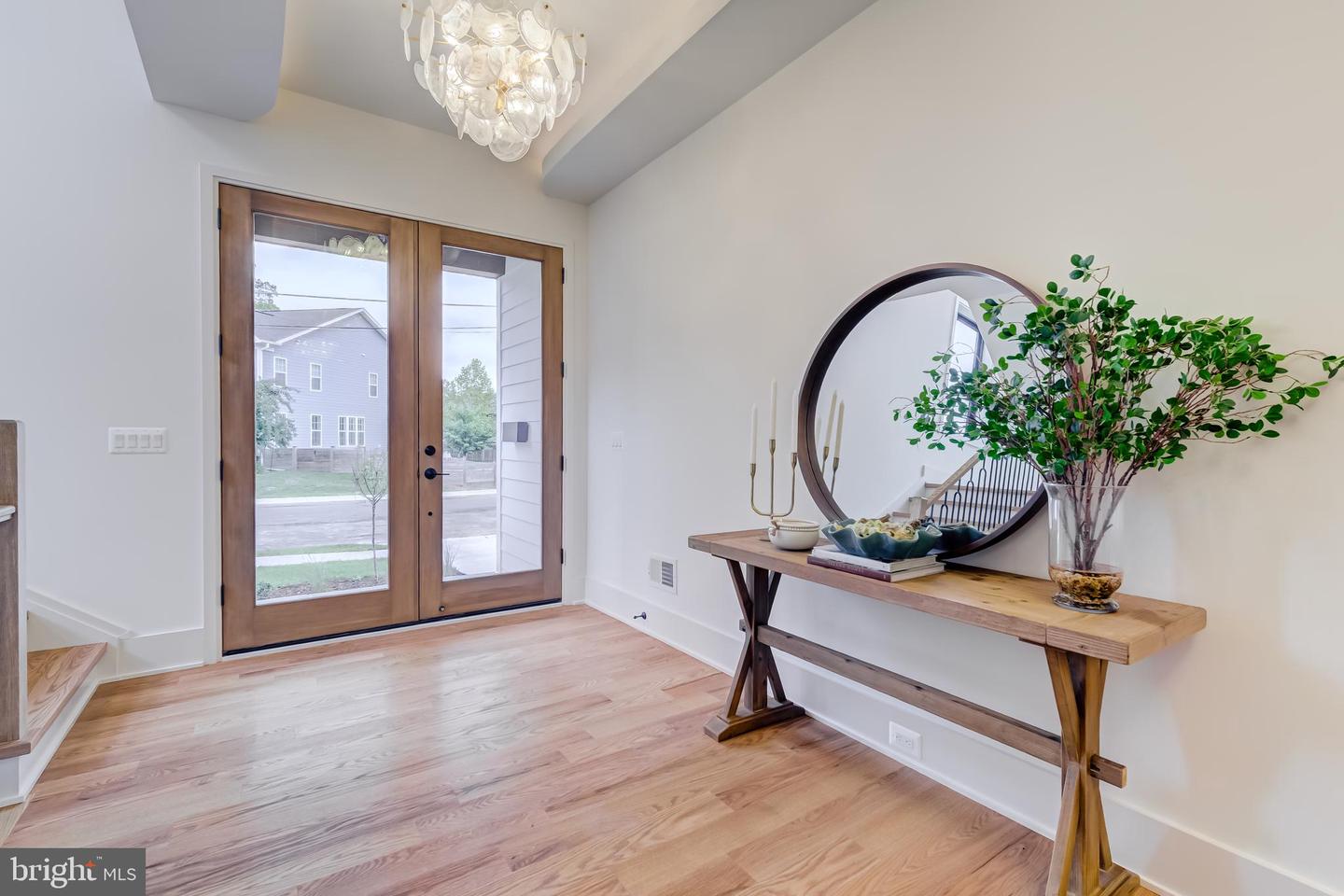 913 SYMPHONY CIR SW, VIENNA, Virginia 22180, 6 Bedrooms Bedrooms, ,6 BathroomsBathrooms,Residential,For sale,913 SYMPHONY CIR SW,VAFX2274904 MLS # VAFX2274904