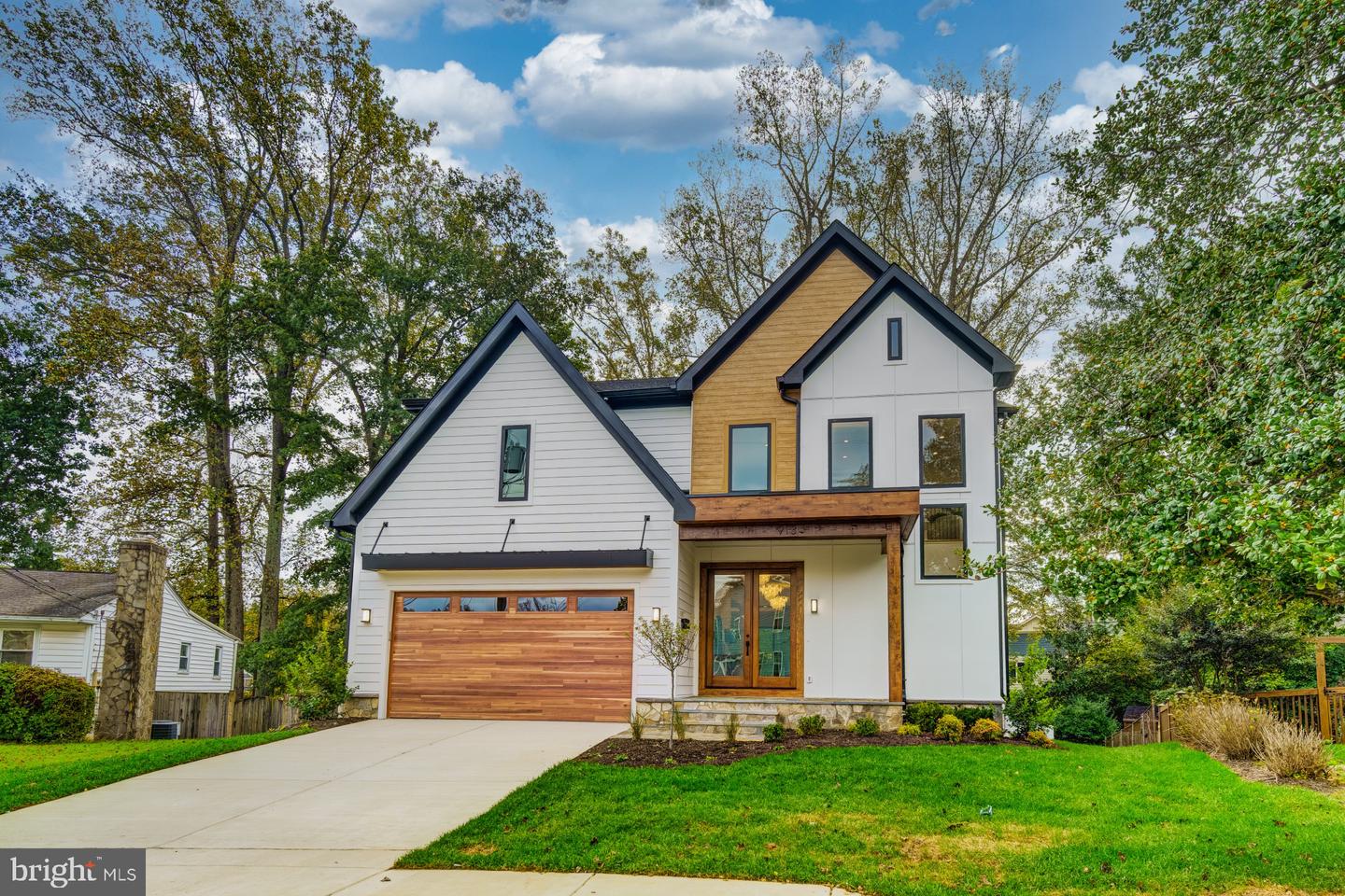 913 SYMPHONY CIR SW, VIENNA, Virginia 22180, 6 Bedrooms Bedrooms, ,6 BathroomsBathrooms,Residential,For sale,913 SYMPHONY CIR SW,VAFX2274904 MLS # VAFX2274904