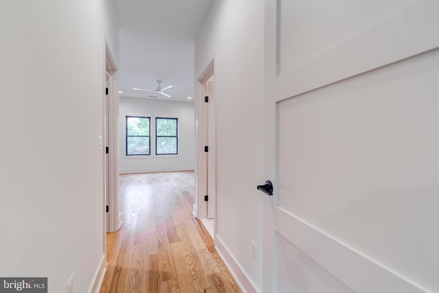 913 SYMPHONY CIR SW, VIENNA, Virginia 22180, 6 Bedrooms Bedrooms, ,6 BathroomsBathrooms,Residential,For sale,913 SYMPHONY CIR SW,VAFX2274904 MLS # VAFX2274904