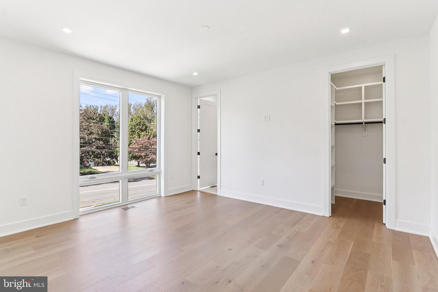 5206 FERNDALE ST, SPRINGFIELD, Virginia 22151, 6 Bedrooms Bedrooms, ,6 BathroomsBathrooms,Residential,For sale,5206 FERNDALE ST,VAFX2274934 MLS # VAFX2274934 5206 FERNDALE ST, SPRINGFIELD, Virginia 22151, 6 Bedrooms Bedrooms, ,6 BathroomsBathrooms,Residential,For sale,5206 FERNDALE ST,VAFX2274934 MLS # VAFX2274934