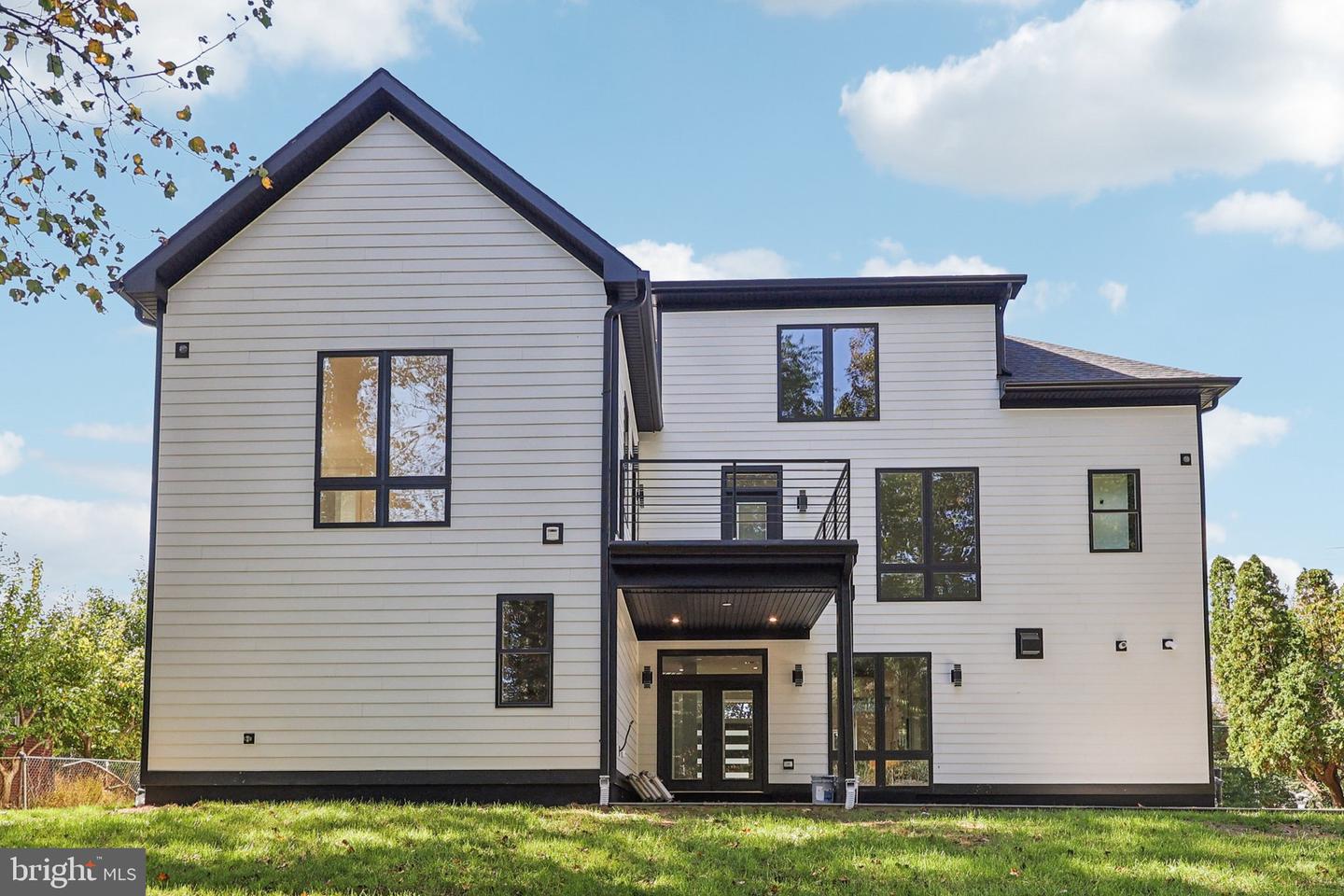 5206 FERNDALE ST, SPRINGFIELD, Virginia 22151, 6 Bedrooms Bedrooms, ,6 BathroomsBathrooms,Residential,For sale,5206 FERNDALE ST,VAFX2274934 MLS # VAFX2274934 5206 FERNDALE ST, SPRINGFIELD, Virginia 22151, 6 Bedrooms Bedrooms, ,6 BathroomsBathrooms,Residential,For sale,5206 FERNDALE ST,VAFX2274934 MLS # VAFX2274934