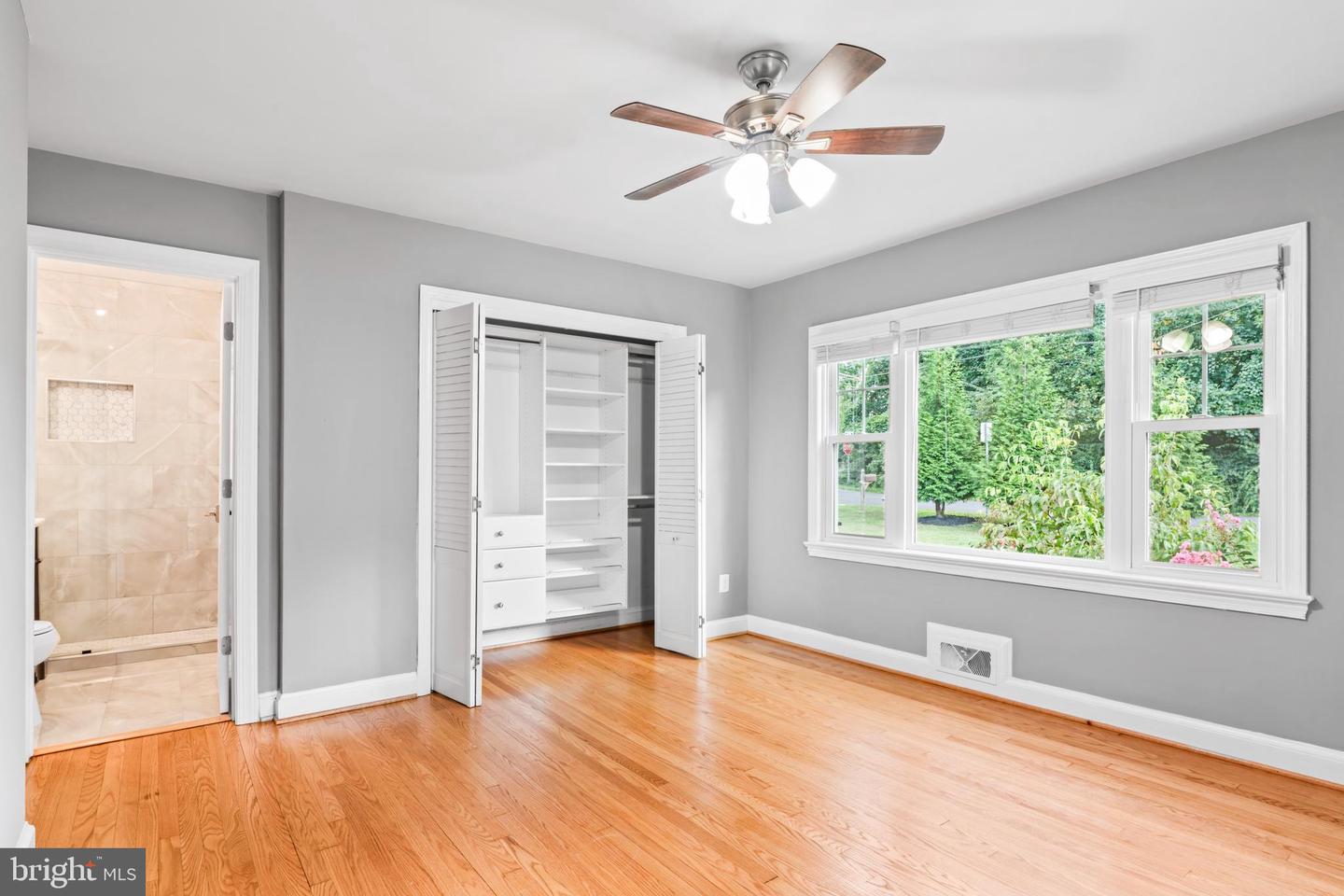 6616 KIRBY CT, FALLS CHURCH, Virginia 22043, 5 Bedrooms Bedrooms, ,3 BathroomsBathrooms,Residential,For sale,6616 KIRBY CT,VAFX2274916 MLS # VAFX2274916