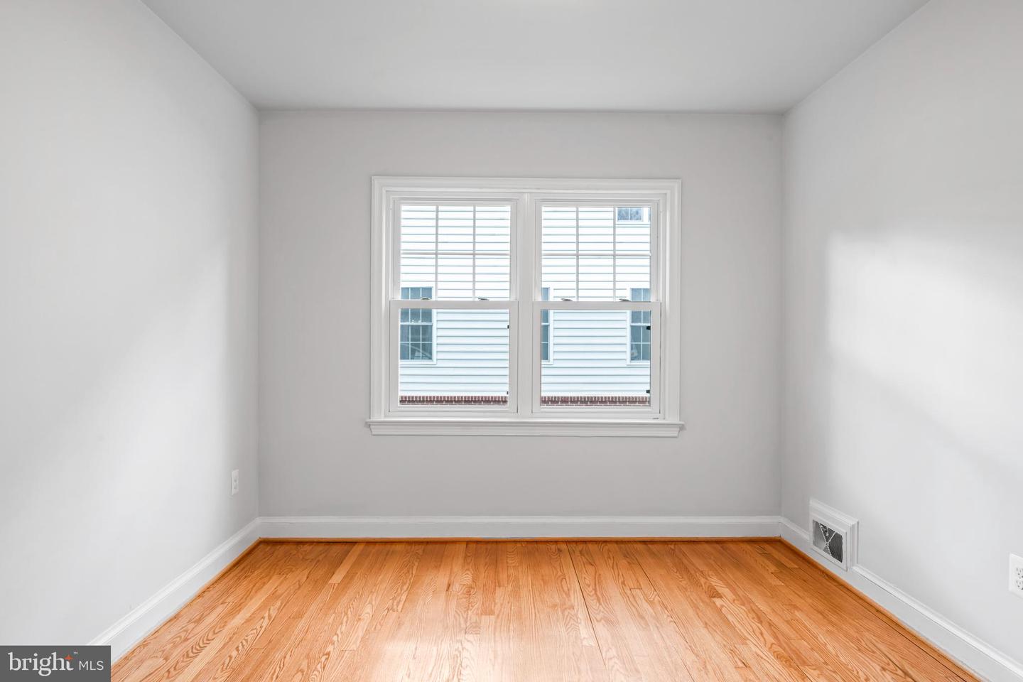 6616 KIRBY CT, FALLS CHURCH, Virginia 22043, 5 Bedrooms Bedrooms, ,3 BathroomsBathrooms,Residential,For sale,6616 KIRBY CT,VAFX2274916 MLS # VAFX2274916