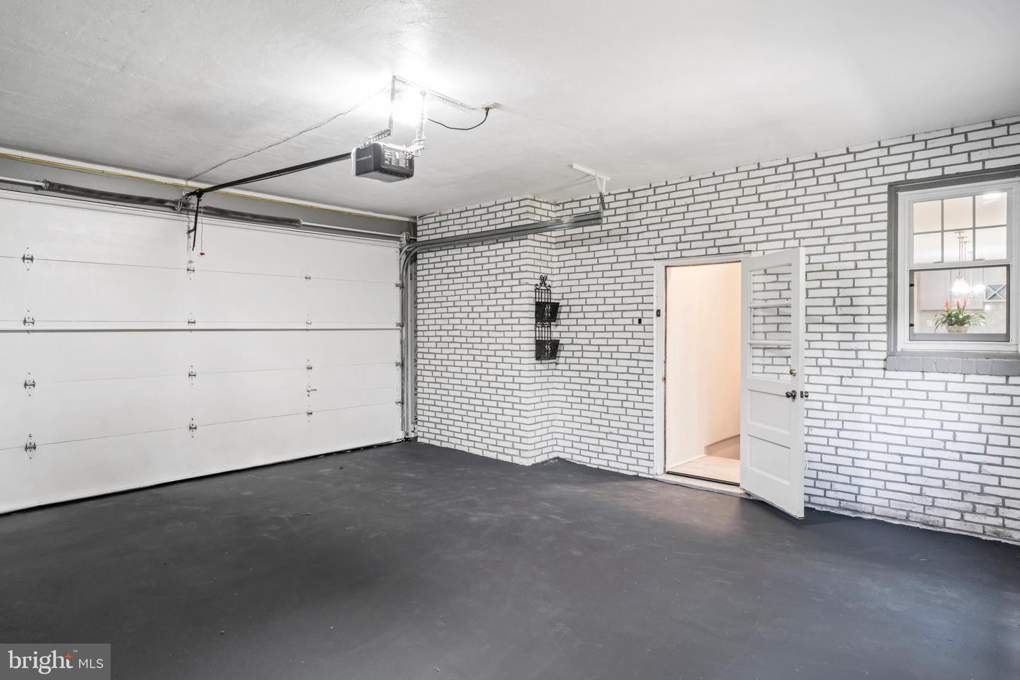 6616 KIRBY CT, FALLS CHURCH, Virginia 22043, 5 Bedrooms Bedrooms, ,3 BathroomsBathrooms,Residential,For sale,6616 KIRBY CT,VAFX2274916 MLS # VAFX2274916