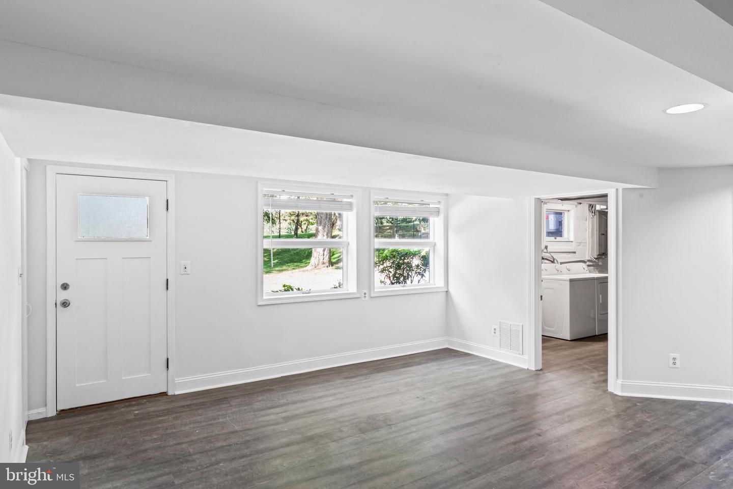 6616 KIRBY CT, FALLS CHURCH, Virginia 22043, 5 Bedrooms Bedrooms, ,3 BathroomsBathrooms,Residential,For sale,6616 KIRBY CT,VAFX2274916 MLS # VAFX2274916