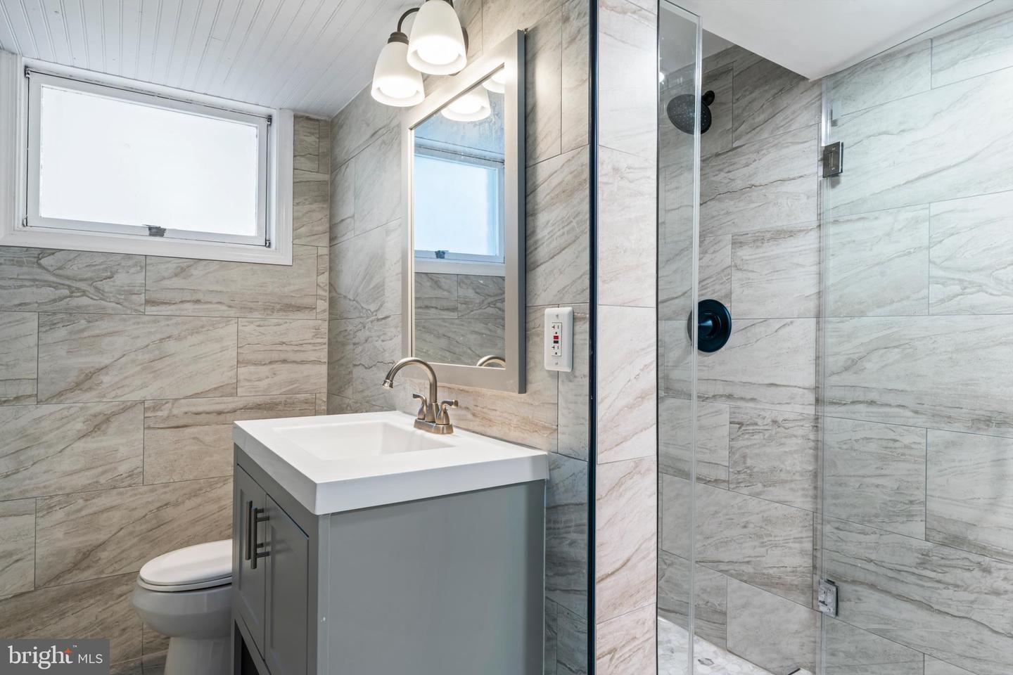 6616 KIRBY CT, FALLS CHURCH, Virginia 22043, 5 Bedrooms Bedrooms, ,3 BathroomsBathrooms,Residential,For sale,6616 KIRBY CT,VAFX2274916 MLS # VAFX2274916