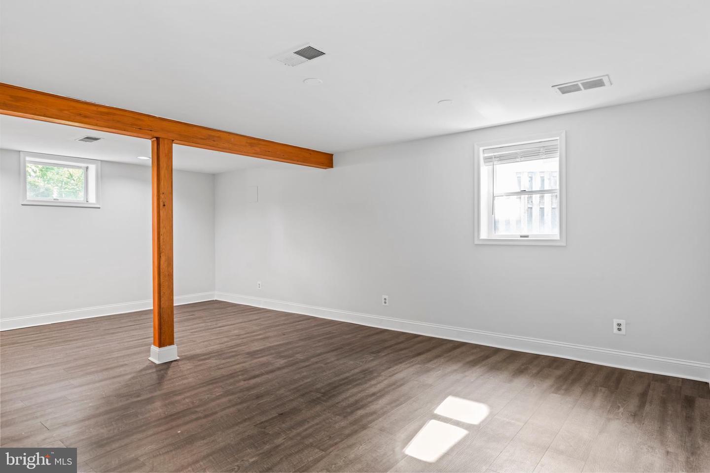 6616 KIRBY CT, FALLS CHURCH, Virginia 22043, 5 Bedrooms Bedrooms, ,3 BathroomsBathrooms,Residential,For sale,6616 KIRBY CT,VAFX2274916 MLS # VAFX2274916