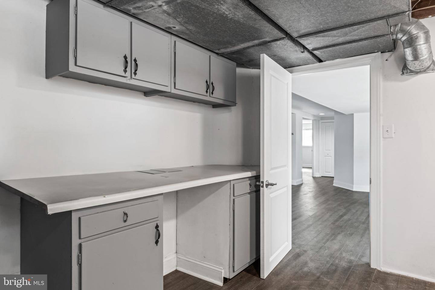 6616 KIRBY CT, FALLS CHURCH, Virginia 22043, 5 Bedrooms Bedrooms, ,3 BathroomsBathrooms,Residential,For sale,6616 KIRBY CT,VAFX2274916 MLS # VAFX2274916