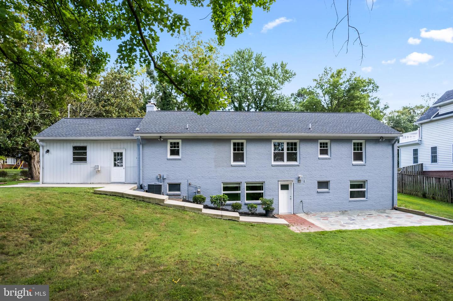 6616 KIRBY CT, FALLS CHURCH, Virginia 22043, 5 Bedrooms Bedrooms, ,3 BathroomsBathrooms,Residential,For sale,6616 KIRBY CT,VAFX2274916 MLS # VAFX2274916