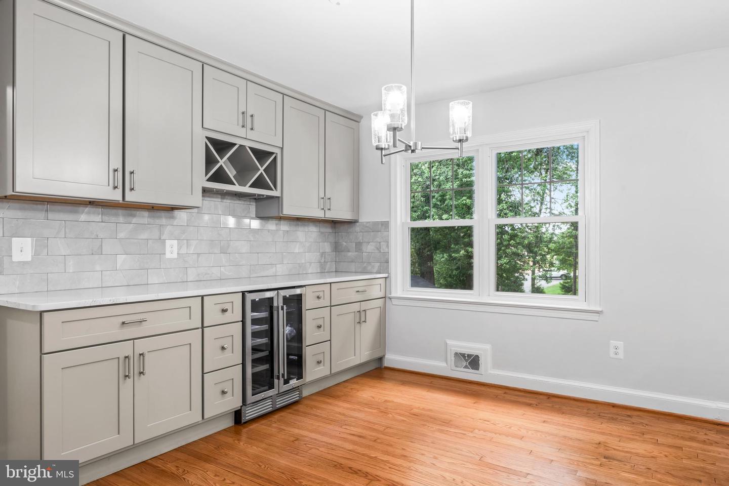 6616 KIRBY CT, FALLS CHURCH, Virginia 22043, 5 Bedrooms Bedrooms, ,3 BathroomsBathrooms,Residential,For sale,6616 KIRBY CT,VAFX2274916 MLS # VAFX2274916