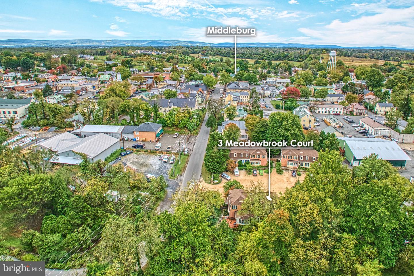 3 MEADOWBROOK CT S, MIDDLEBURG, Virginia 20117, 2 Bedrooms Bedrooms, ,2 BathroomsBathrooms,Residential,For sale,3 MEADOWBROOK CT S,VALO2109108 MLS # VALO2109108