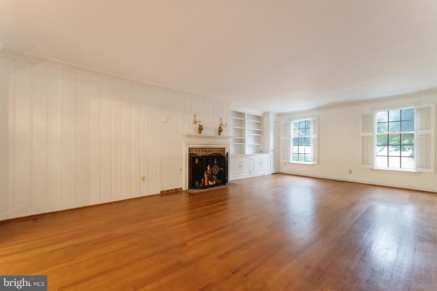 3 MEADOWBROOK CT S, MIDDLEBURG, Virginia 20117, 2 Bedrooms Bedrooms, ,2 BathroomsBathrooms,Residential,For sale,3 MEADOWBROOK CT S,VALO2109108 MLS # VALO2109108