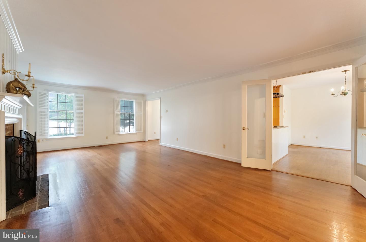 3 MEADOWBROOK CT S, MIDDLEBURG, Virginia 20117, 2 Bedrooms Bedrooms, ,2 BathroomsBathrooms,Residential,For sale,3 MEADOWBROOK CT S,VALO2109108 MLS # VALO2109108
