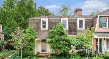 3 MEADOWBROOK CT S, MIDDLEBURG, Virginia 20117, 2 Bedrooms Bedrooms, ,2 BathroomsBathrooms,Residential,For sale,3 MEADOWBROOK CT S,VALO2109108 MLS # VALO2109108