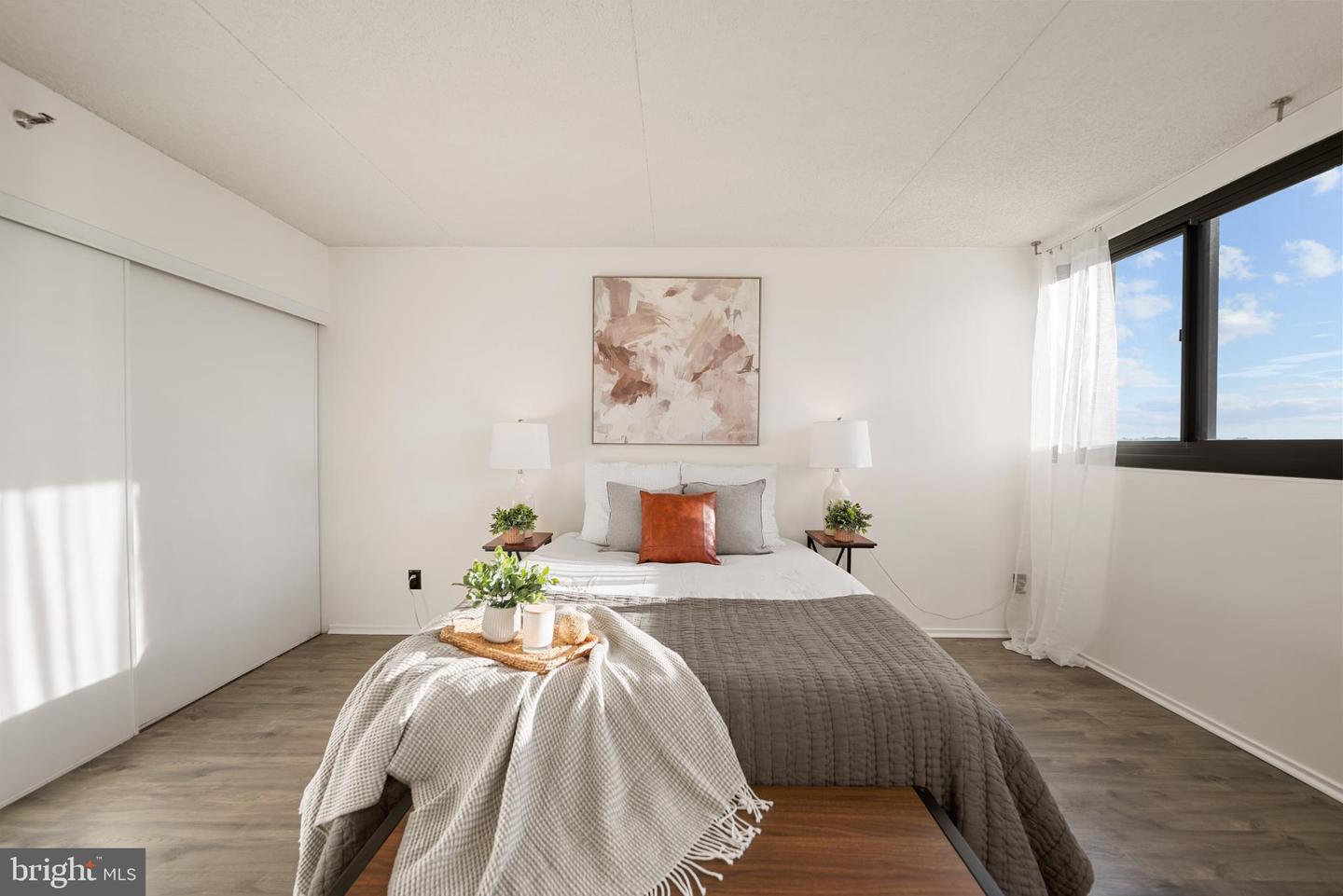 5911 EDSALL RD #908, ALEXANDRIA, Virginia 22304, 1 Bedroom Bedrooms, ,1 BathroomBathrooms,Residential,For sale,5911 EDSALL RD #908,VAAX2050940 MLS # VAAX2050940