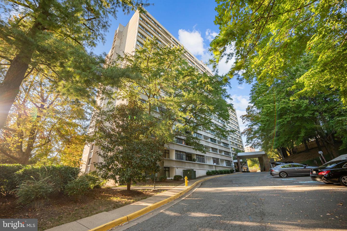 5911 EDSALL RD #908, ALEXANDRIA, Virginia 22304, 1 Bedroom Bedrooms, ,1 BathroomBathrooms,Residential,For sale,5911 EDSALL RD #908,VAAX2050940 MLS # VAAX2050940