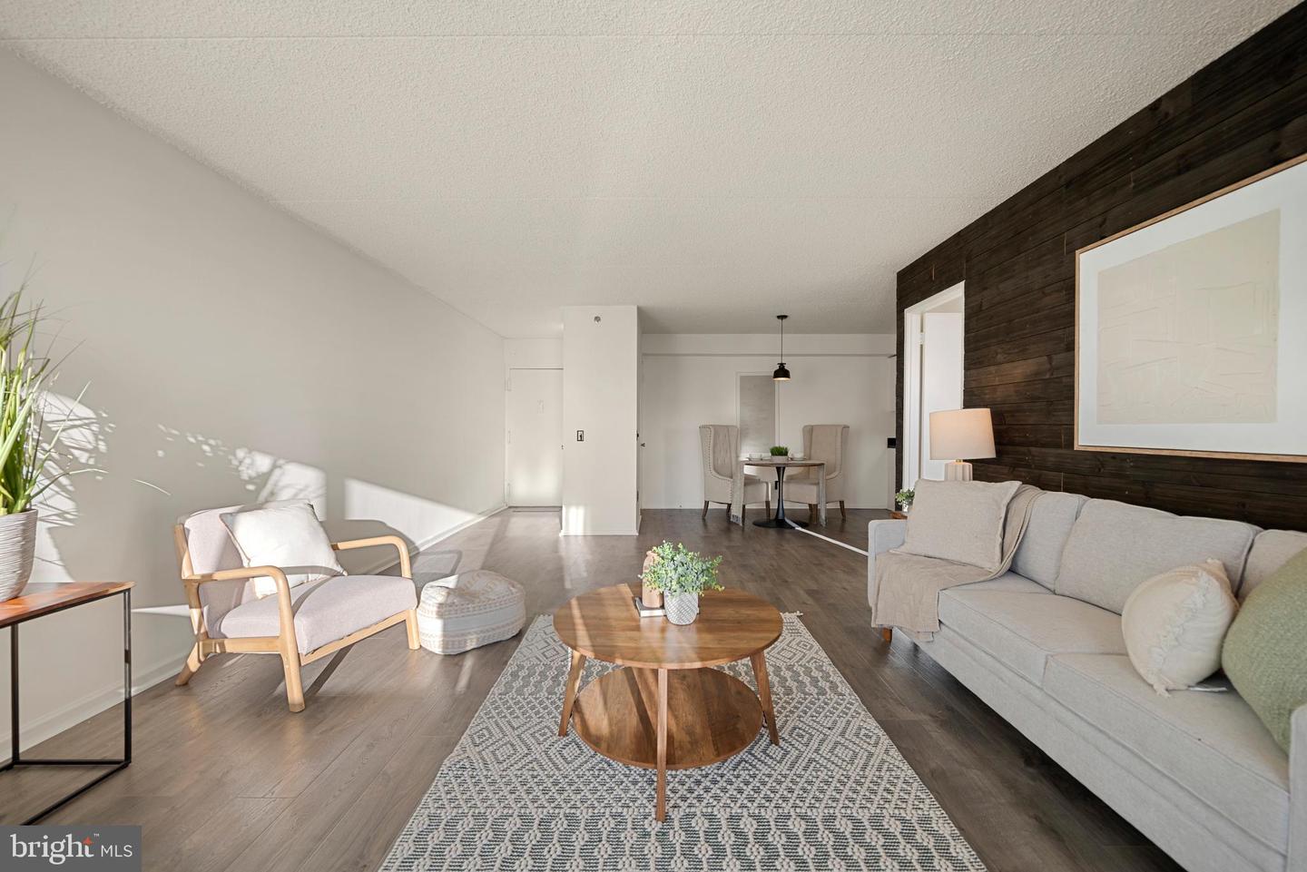 5911 EDSALL RD #908, ALEXANDRIA, Virginia 22304, 1 Bedroom Bedrooms, ,1 BathroomBathrooms,Residential,For sale,5911 EDSALL RD #908,VAAX2050940 MLS # VAAX2050940