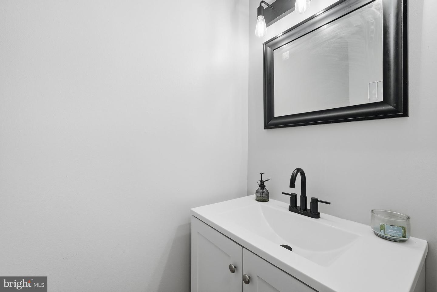 1952 MARINER LN, WOODBRIDGE, Virginia 22192, 3 Bedrooms Bedrooms, 7 Rooms Rooms,4 BathroomsBathrooms,Residential,For sale,1952 MARINER LN,VAPW2106216 MLS # VAPW2106216