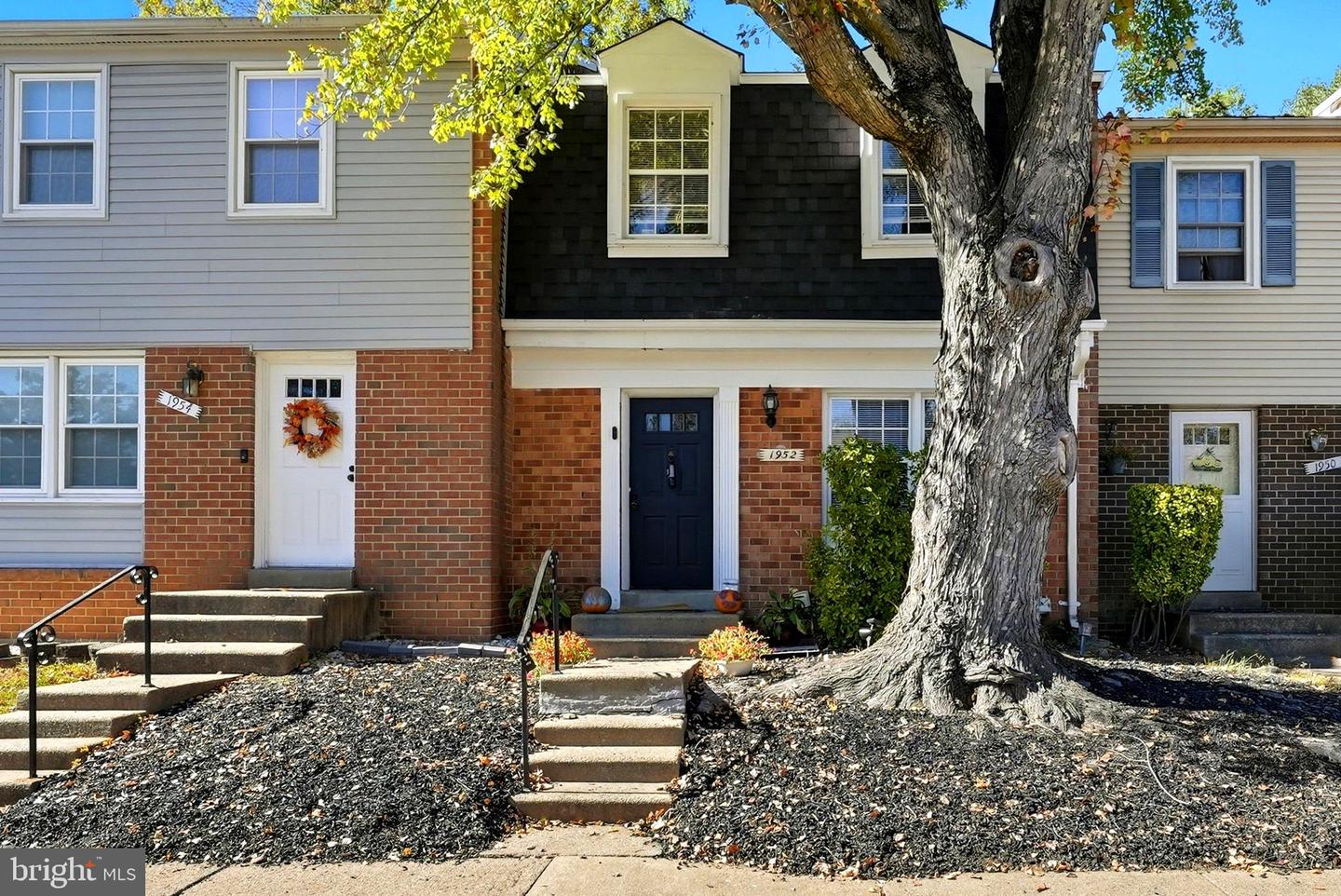 1952 MARINER LN, WOODBRIDGE, Virginia 22192, 3 Bedrooms Bedrooms, 7 Rooms Rooms,4 BathroomsBathrooms,Residential,For sale,1952 MARINER LN,VAPW2106216 MLS # VAPW2106216