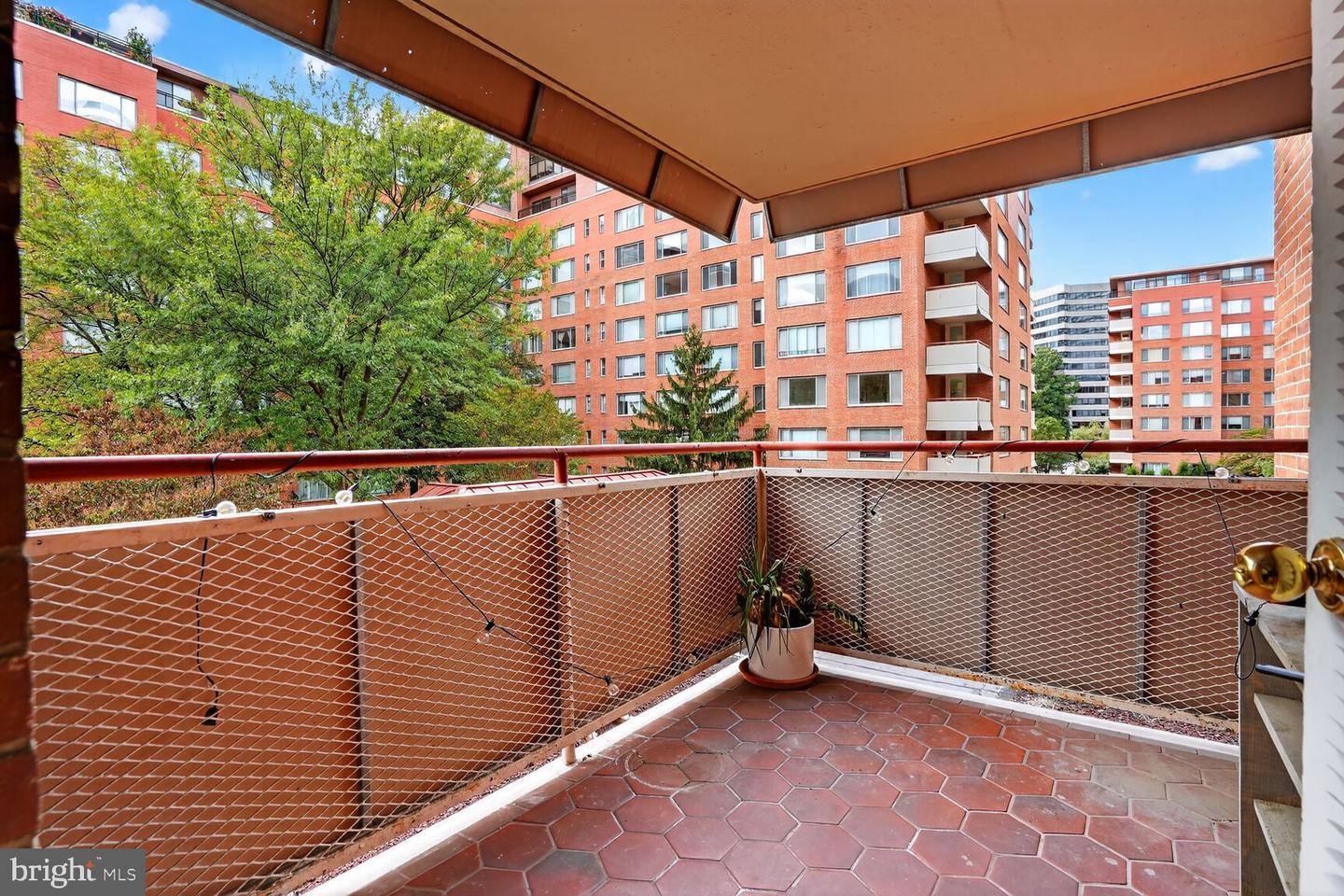 1021 ARLINGTON BLVD #643, ARLINGTON, Virginia 22209, 1 Bedroom Bedrooms, ,1 BathroomBathrooms,Residential,For sale,1021 ARLINGTON BLVD #643,VAAR2065060 MLS # VAAR2065060