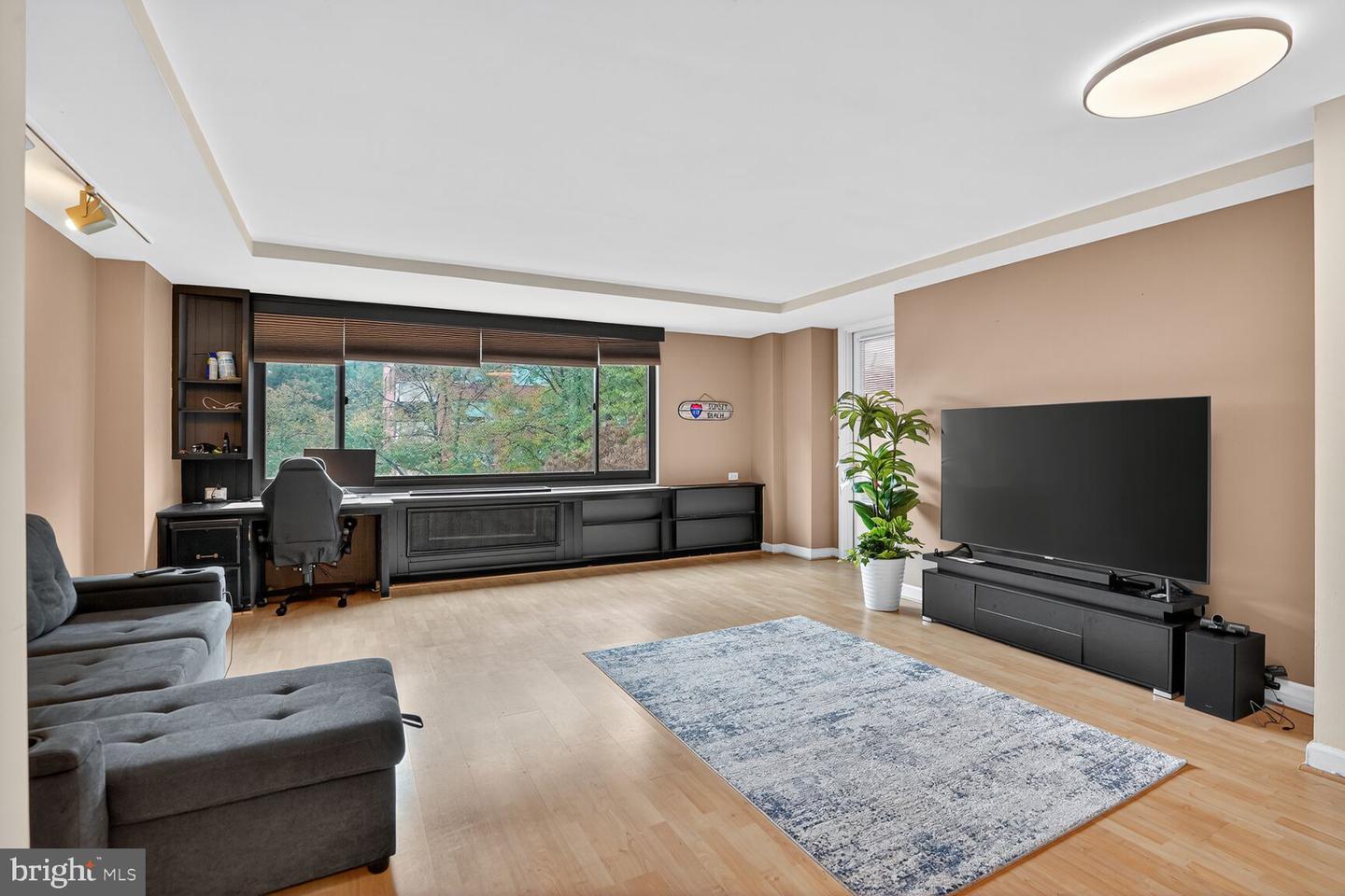 1021 ARLINGTON BLVD #643, ARLINGTON, Virginia 22209, 1 Bedroom Bedrooms, ,1 BathroomBathrooms,Residential,For sale,1021 ARLINGTON BLVD #643,VAAR2065060 MLS # VAAR2065060