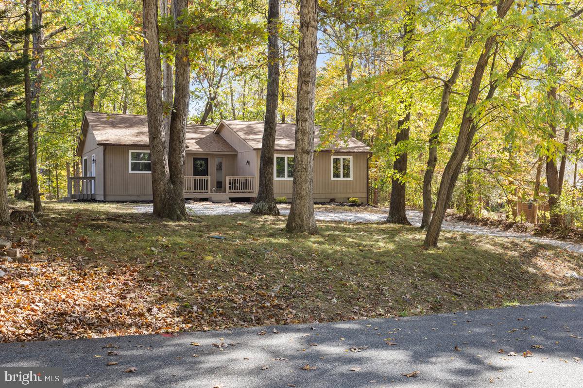 417 ALLEGHANY DR, MCGAHEYSVILLE, Virginia 22840, 3 Bedrooms Bedrooms, ,2 BathroomsBathrooms,Residential,For sale,417 ALLEGHANY DR,VARO2002644 MLS # VARO2002644