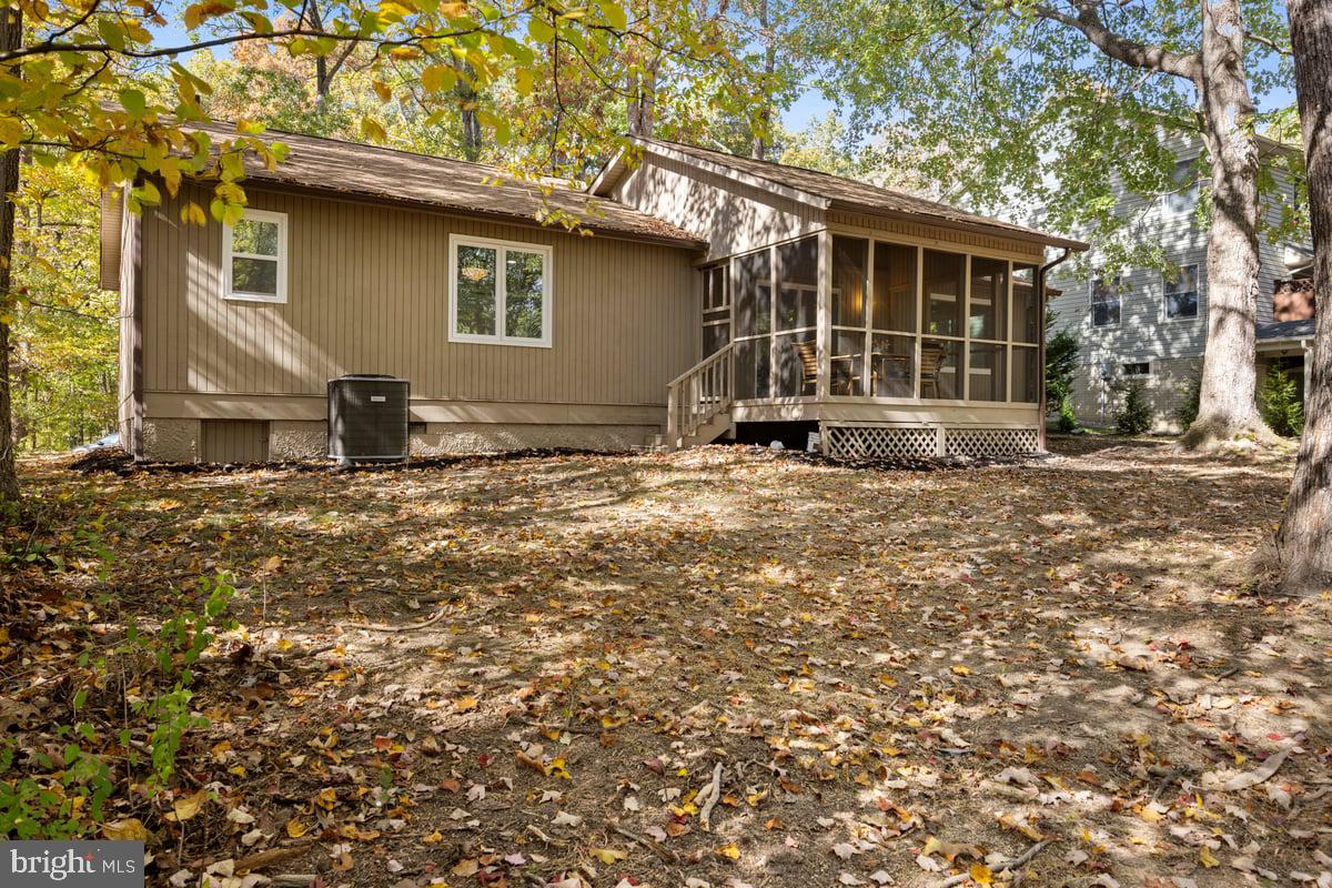 417 ALLEGHANY DR, MCGAHEYSVILLE, Virginia 22840, 3 Bedrooms Bedrooms, ,2 BathroomsBathrooms,Residential,For sale,417 ALLEGHANY DR,VARO2002644 MLS # VARO2002644