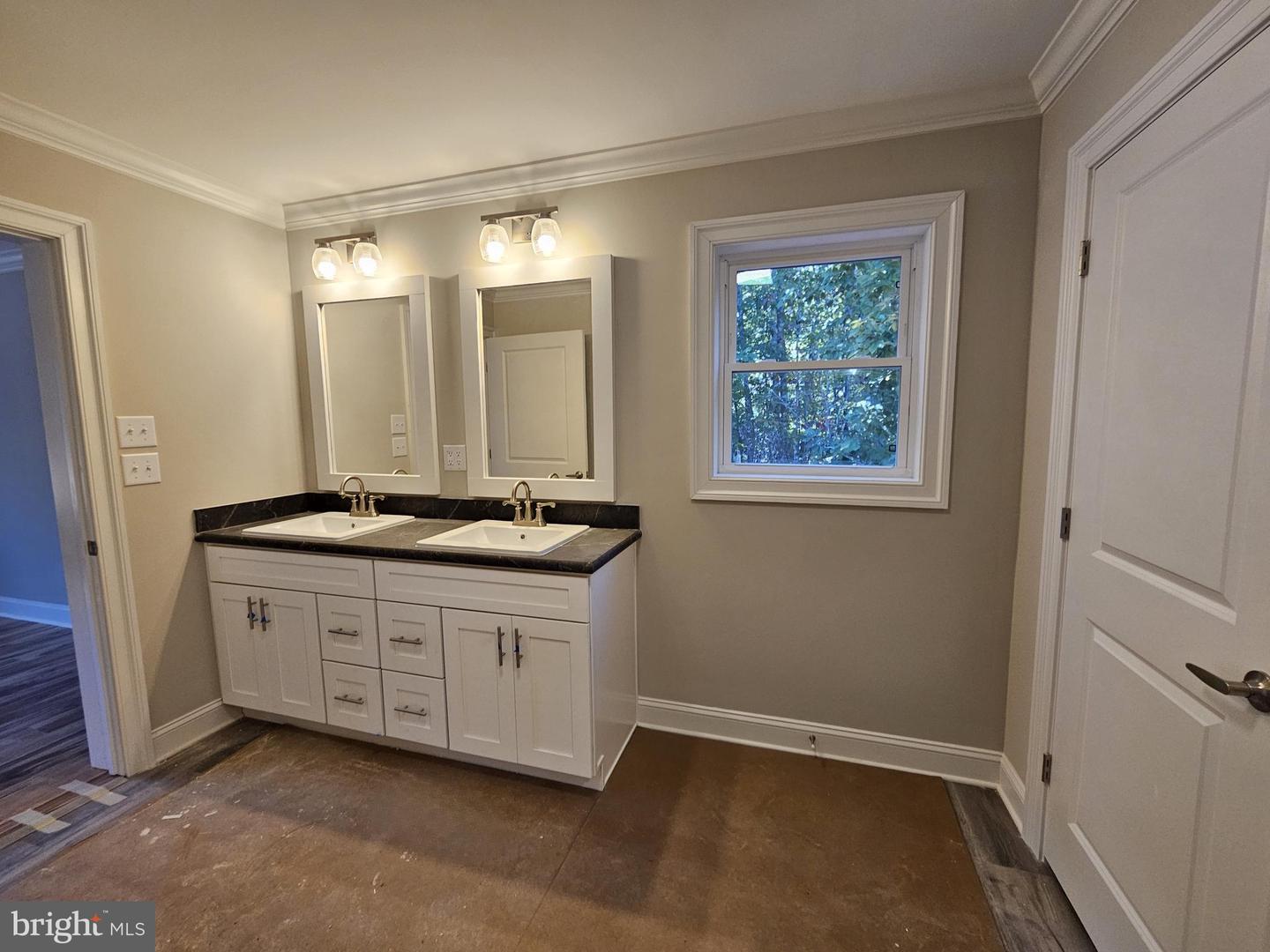 121 SHARPS CREEK DR, SCOTTSVILLE, Virginia 24590, 3 Bedrooms Bedrooms, ,2 BathroomsBathrooms,Residential,For sale,121 SHARPS CREEK DR,VABH2000224 MLS # VABH2000224