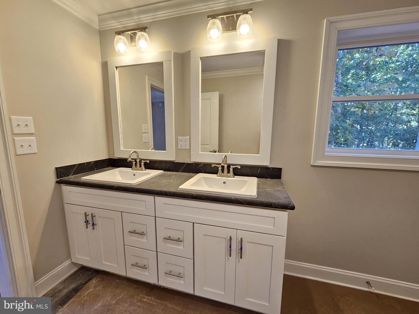 121 SHARPS CREEK DR, SCOTTSVILLE, Virginia 24590, 3 Bedrooms Bedrooms, ,2 BathroomsBathrooms,Residential,For sale,121 SHARPS CREEK DR,VABH2000224 MLS # VABH2000224