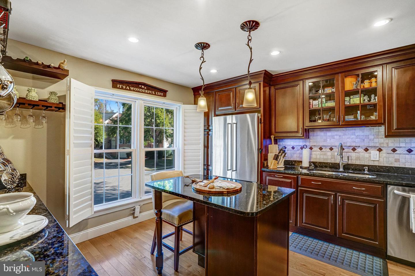 7714 SHOOTINGSTAR DR, SPRINGFIELD, Virginia 22152, 3 Bedrooms Bedrooms, 13 Rooms Rooms,3 BathroomsBathrooms,Residential,For sale,7714 SHOOTINGSTAR DR,VAFX2275088 MLS # VAFX2275088