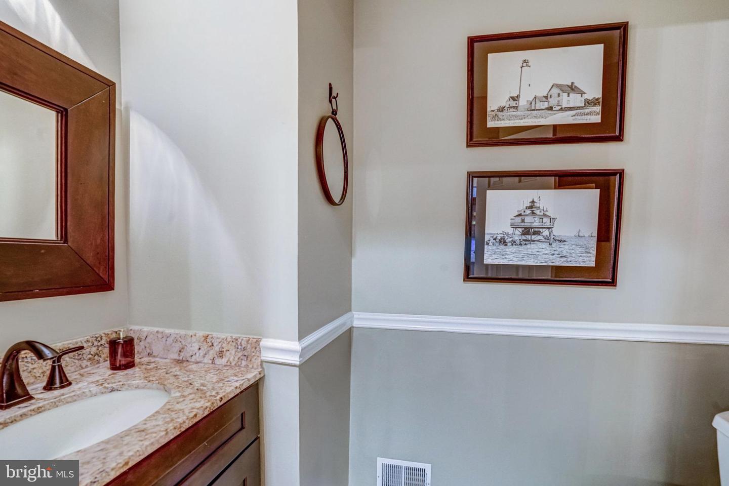 7714 SHOOTINGSTAR DR, SPRINGFIELD, Virginia 22152, 3 Bedrooms Bedrooms, 13 Rooms Rooms,3 BathroomsBathrooms,Residential,For sale,7714 SHOOTINGSTAR DR,VAFX2275088 MLS # VAFX2275088
