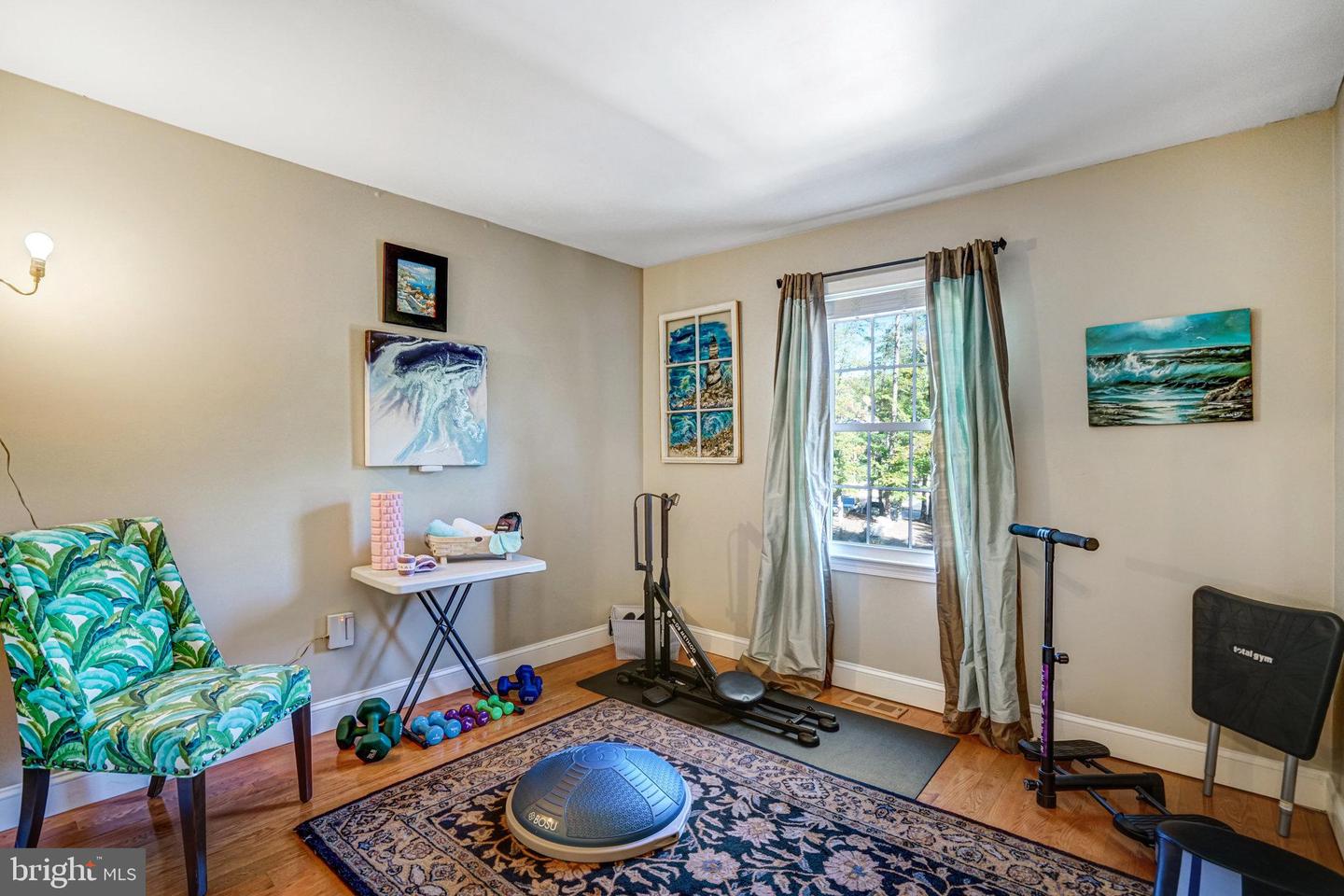 7714 SHOOTINGSTAR DR, SPRINGFIELD, Virginia 22152, 3 Bedrooms Bedrooms, 13 Rooms Rooms,3 BathroomsBathrooms,Residential,For sale,7714 SHOOTINGSTAR DR,VAFX2275088 MLS # VAFX2275088