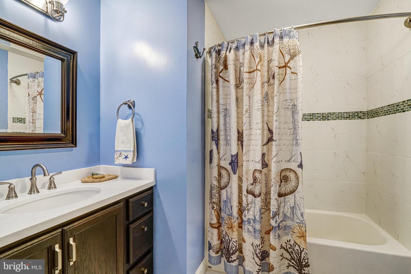 7714 SHOOTINGSTAR DR, SPRINGFIELD, Virginia 22152, 3 Bedrooms Bedrooms, 13 Rooms Rooms,3 BathroomsBathrooms,Residential,For sale,7714 SHOOTINGSTAR DR,VAFX2275088 MLS # VAFX2275088