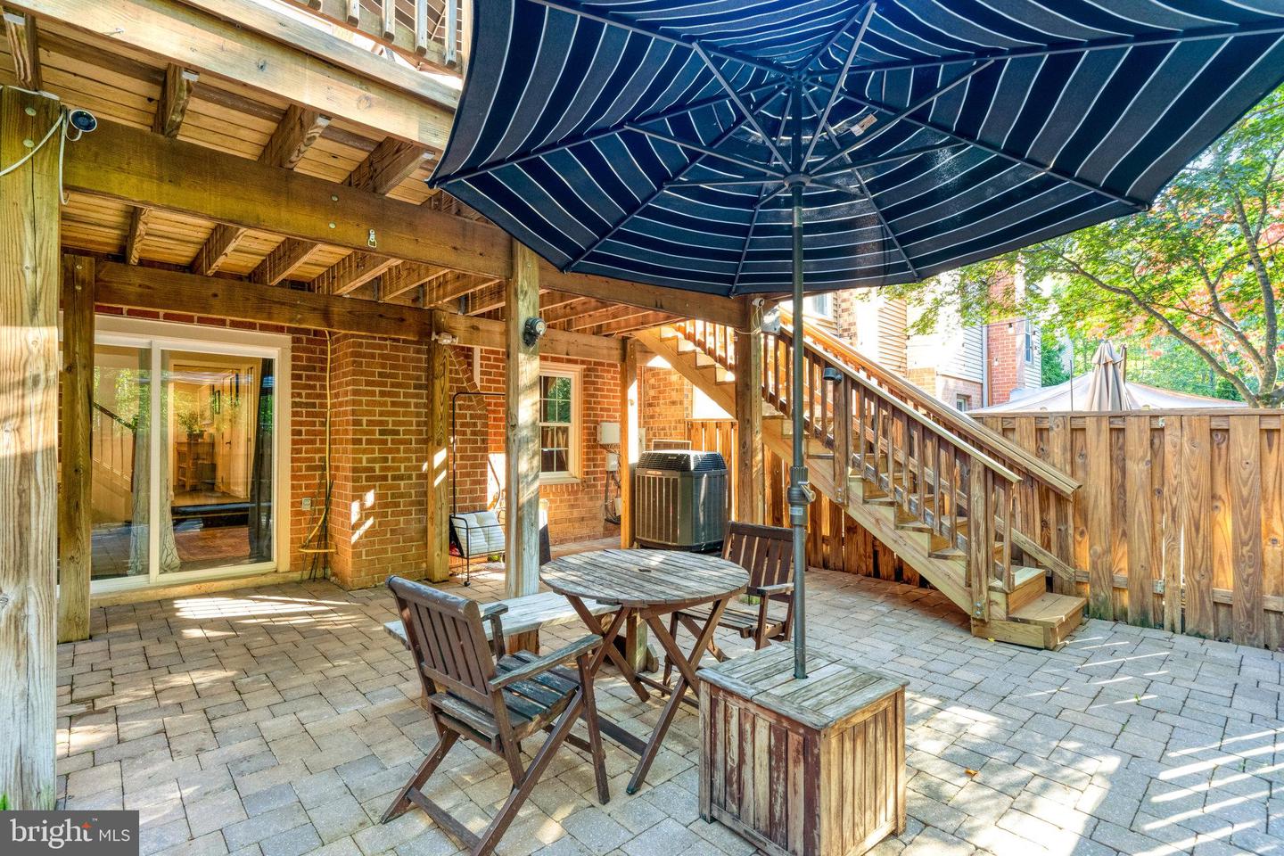 7714 SHOOTINGSTAR DR, SPRINGFIELD, Virginia 22152, 3 Bedrooms Bedrooms, 13 Rooms Rooms,3 BathroomsBathrooms,Residential,For sale,7714 SHOOTINGSTAR DR,VAFX2275088 MLS # VAFX2275088