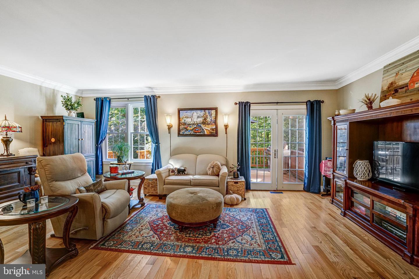 7714 SHOOTINGSTAR DR, SPRINGFIELD, Virginia 22152, 3 Bedrooms Bedrooms, 13 Rooms Rooms,3 BathroomsBathrooms,Residential,For sale,7714 SHOOTINGSTAR DR,VAFX2275088 MLS # VAFX2275088