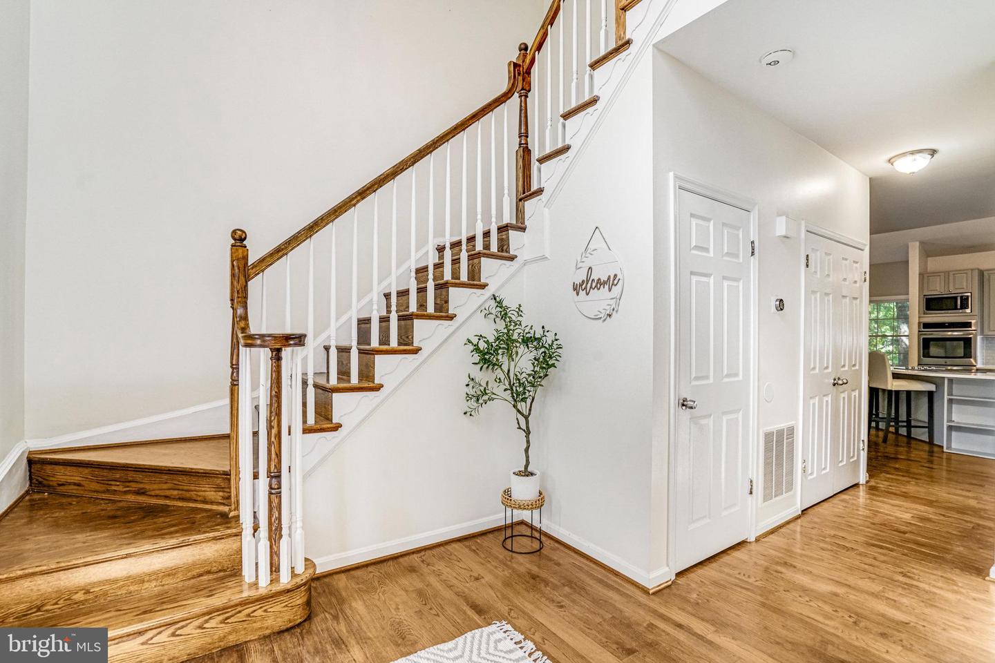 1255 DARTMOUTH CT, ALEXANDRIA, Virginia 22314, 5 Bedrooms Bedrooms, ,3 BathroomsBathrooms,Residential,For sale,1255 DARTMOUTH CT,VAAX2050972 MLS # VAAX2050972