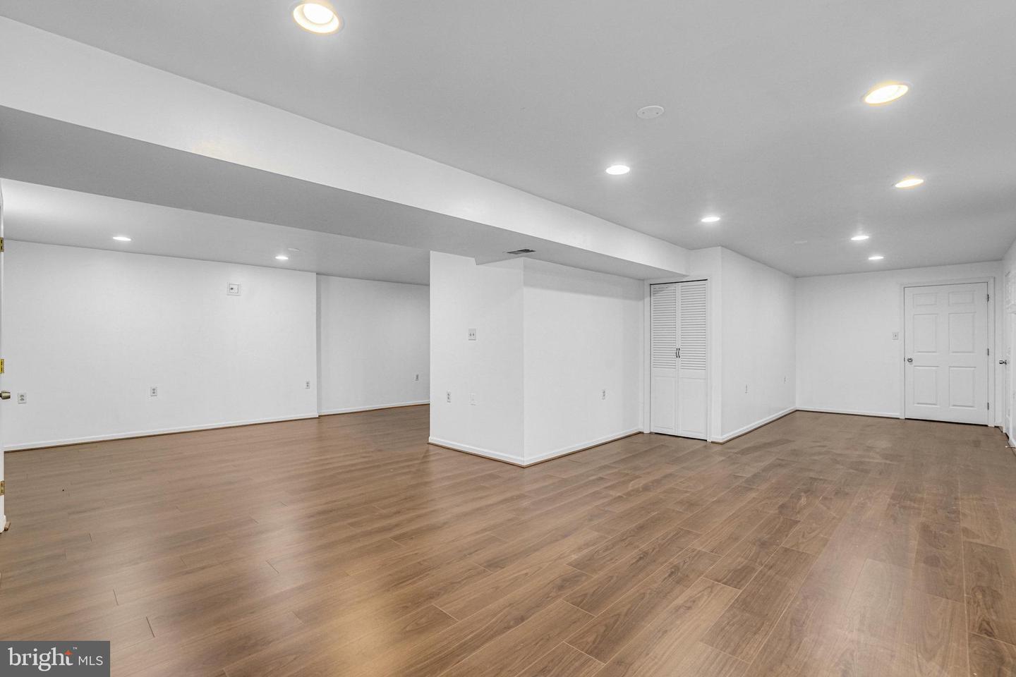 1255 DARTMOUTH CT, ALEXANDRIA, Virginia 22314, 5 Bedrooms Bedrooms, ,3 BathroomsBathrooms,Residential,For sale,1255 DARTMOUTH CT,VAAX2050972 MLS # VAAX2050972