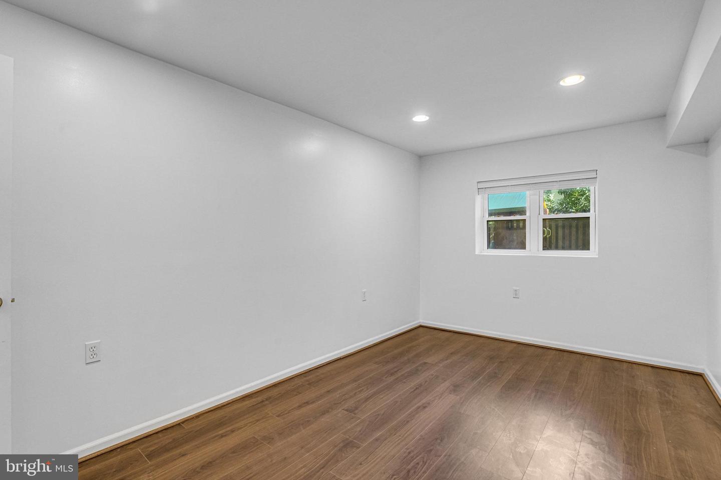1255 DARTMOUTH CT, ALEXANDRIA, Virginia 22314, 5 Bedrooms Bedrooms, ,3 BathroomsBathrooms,Residential,For sale,1255 DARTMOUTH CT,VAAX2050972 MLS # VAAX2050972